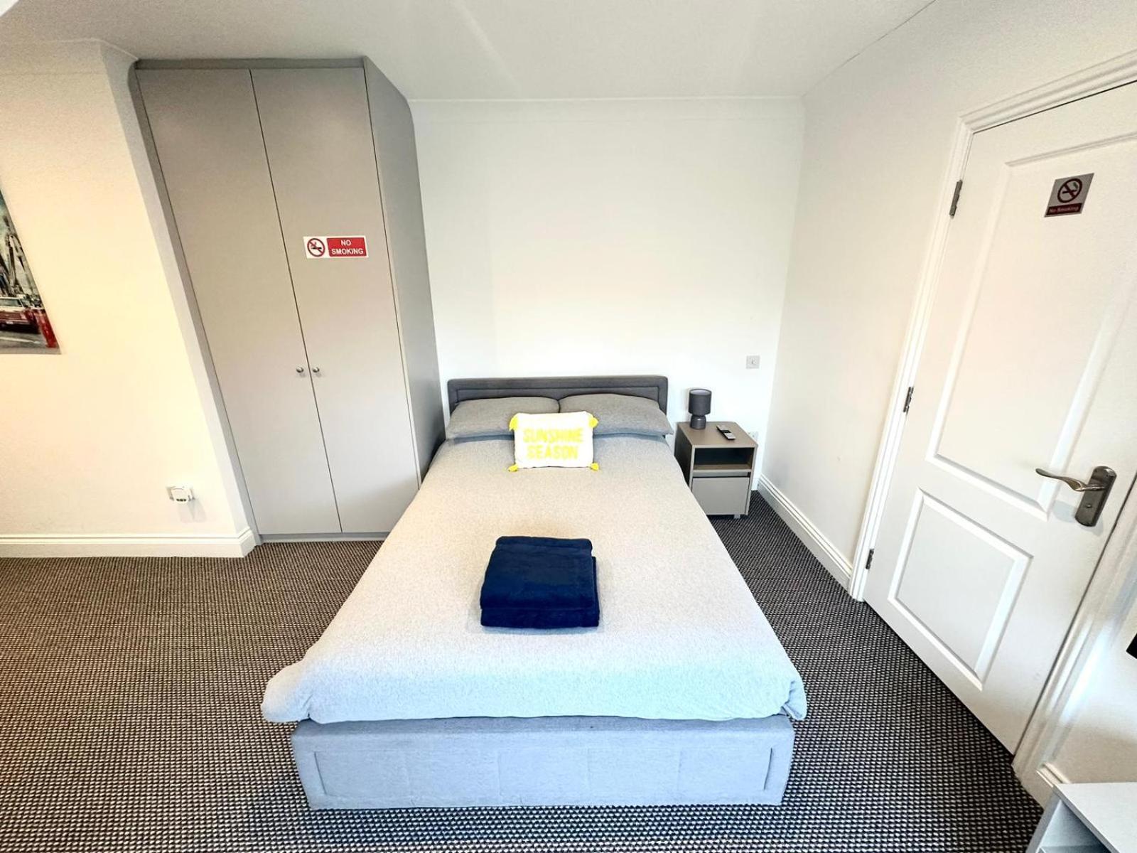 Stylish Modern, Private Apartment,15 Mins To Central London Hendon Dış mekan fotoğraf